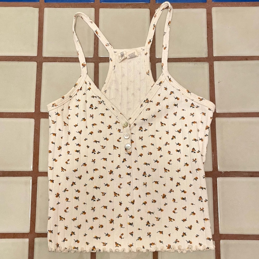 Sky and Sparrow Floral Tank